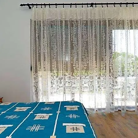 1249 Hotel 2*